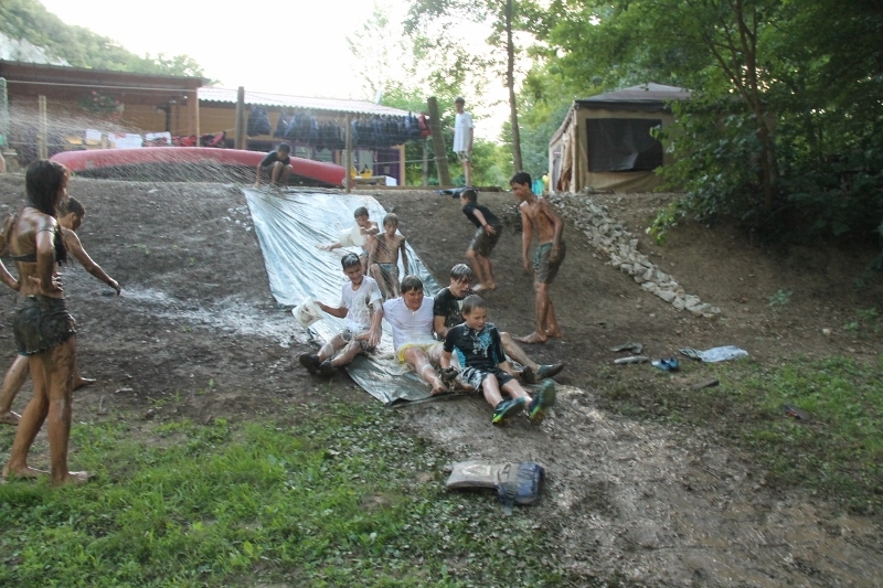 Village Camps International Summer Camp Ard&egrave;che, France 2019-07-26 https://www.villagecamps.com/journals_admin/images/927-45-19-07-2014 (800x533) (219).jpg